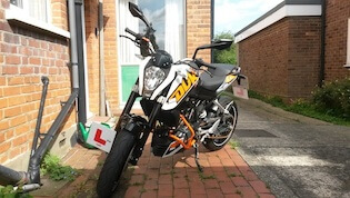 My KTM Duke 125 with L plates